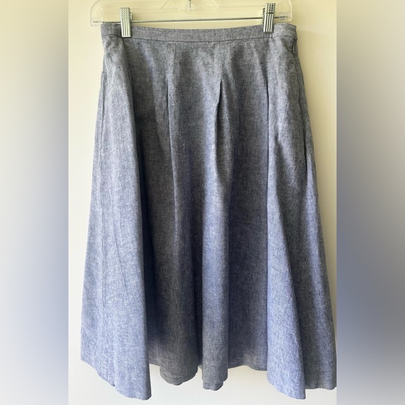 Uniqlo Dresses & Skirts - Uniqlo blue linen and cotton skirt